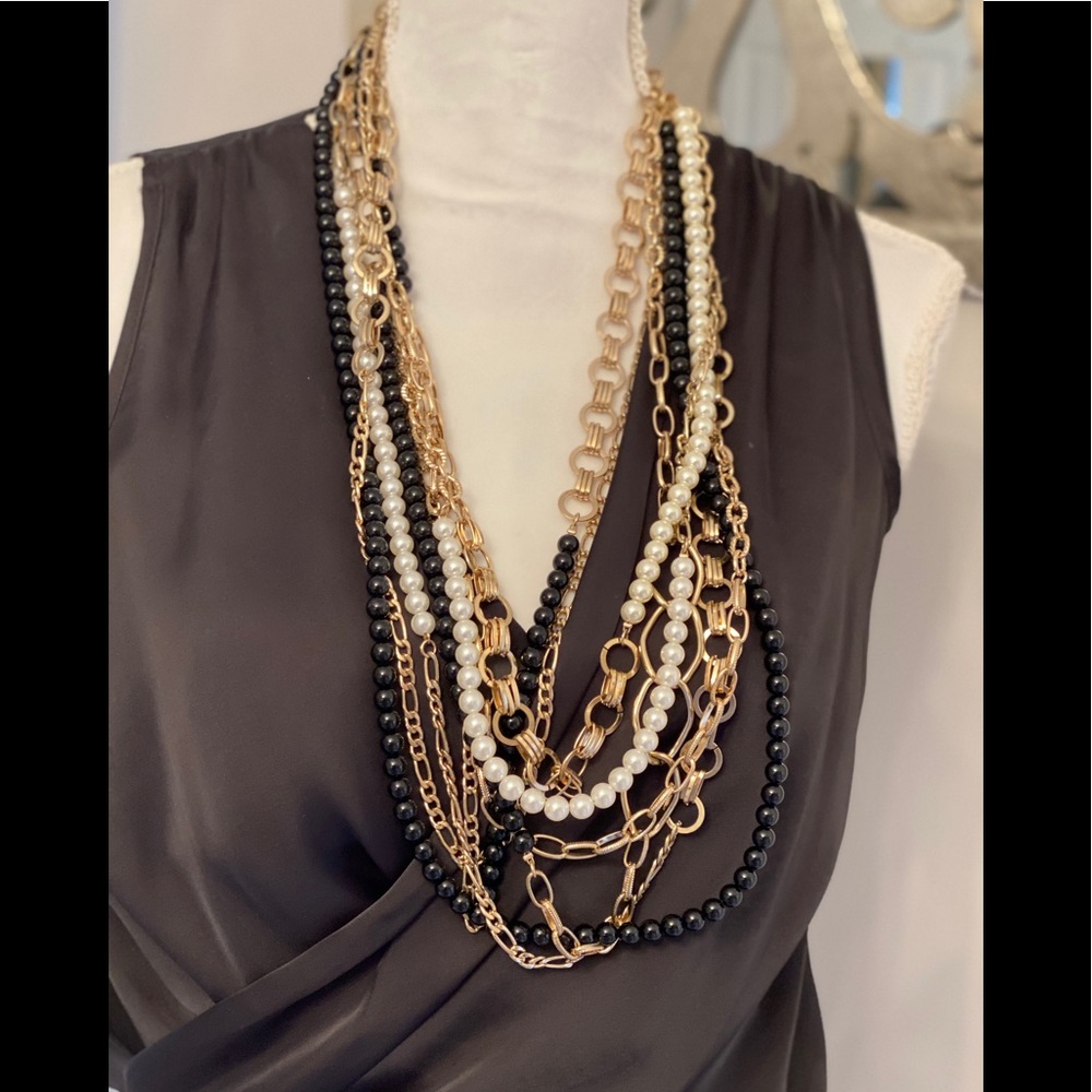 Necklace- like new